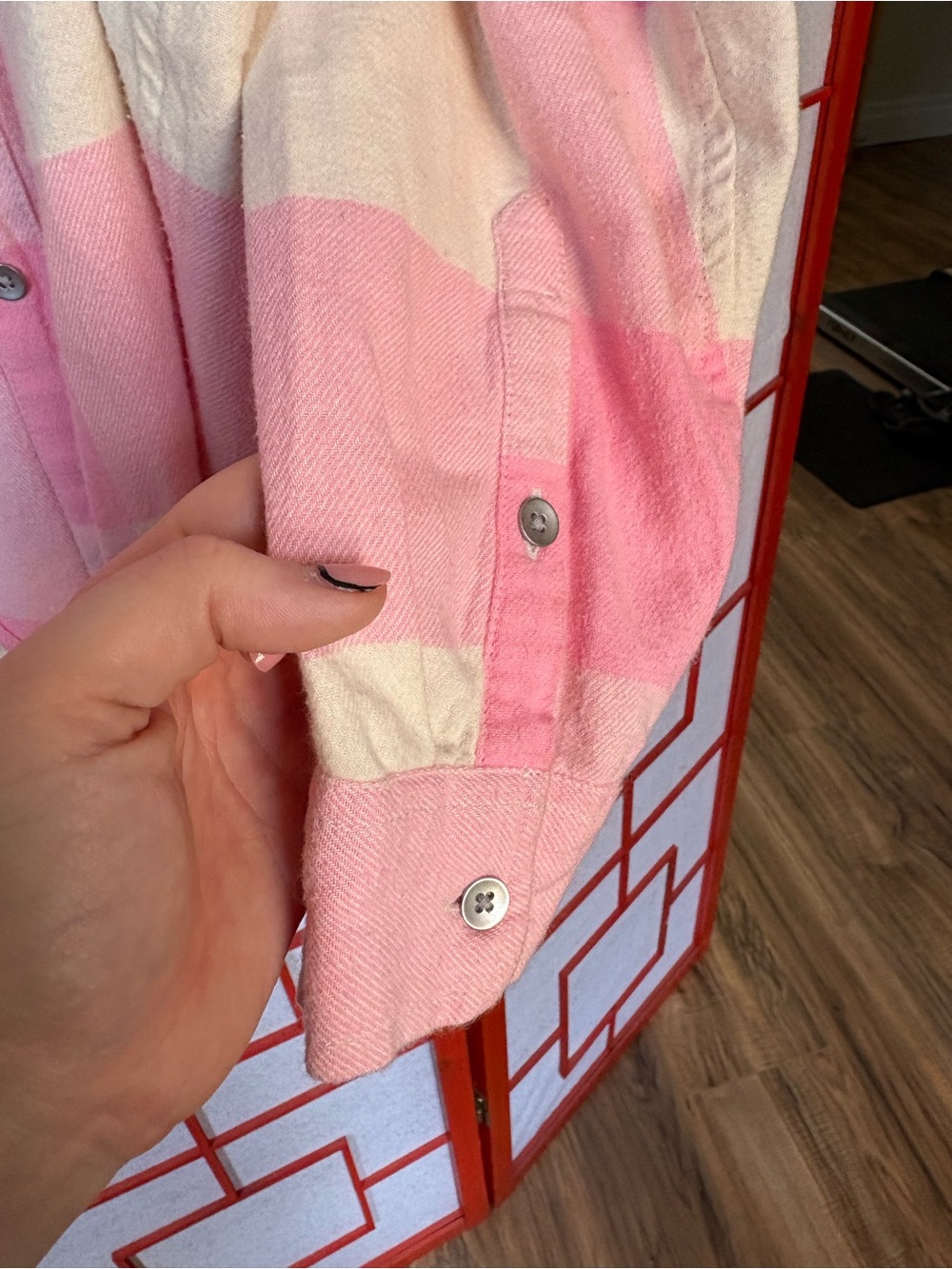 Aerie Oversized Pink and Cream Buffalo Plaid Flannel - Picture 5 of 6
